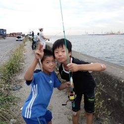 子どもたちとハゼ釣り