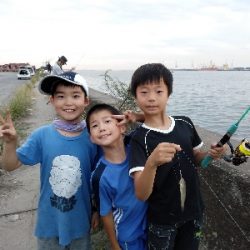 子どもたちとハゼ釣り