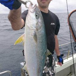 鷹王丸 釣果