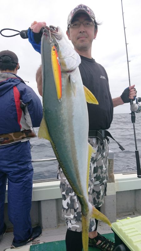 鷹王丸 釣果