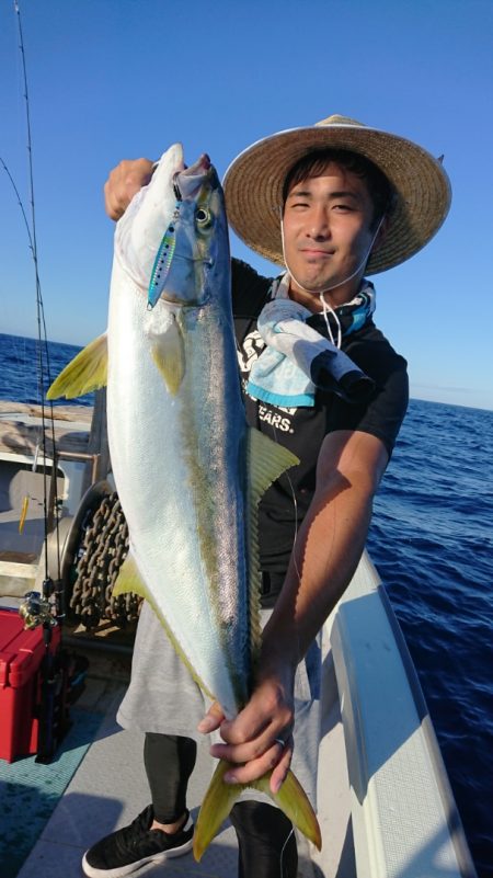 鷹王丸 釣果