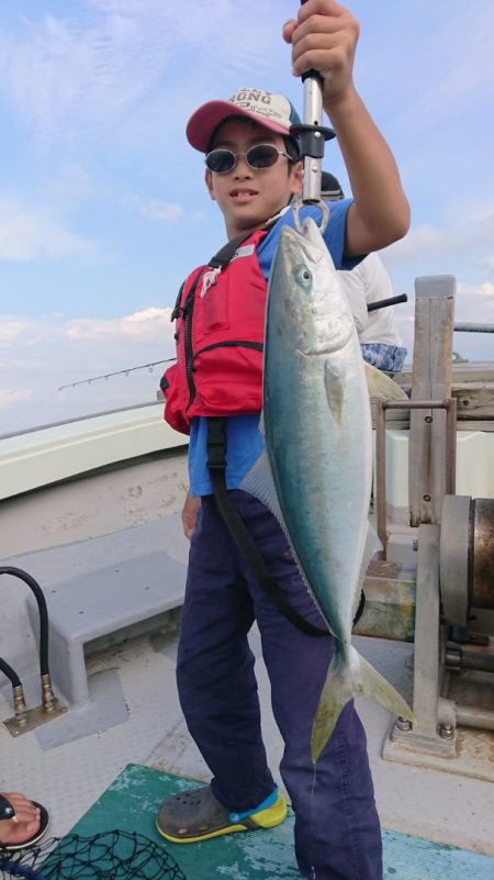 鷹王丸 釣果