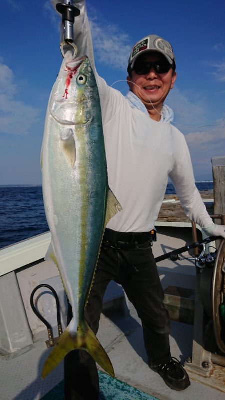 鷹王丸 釣果