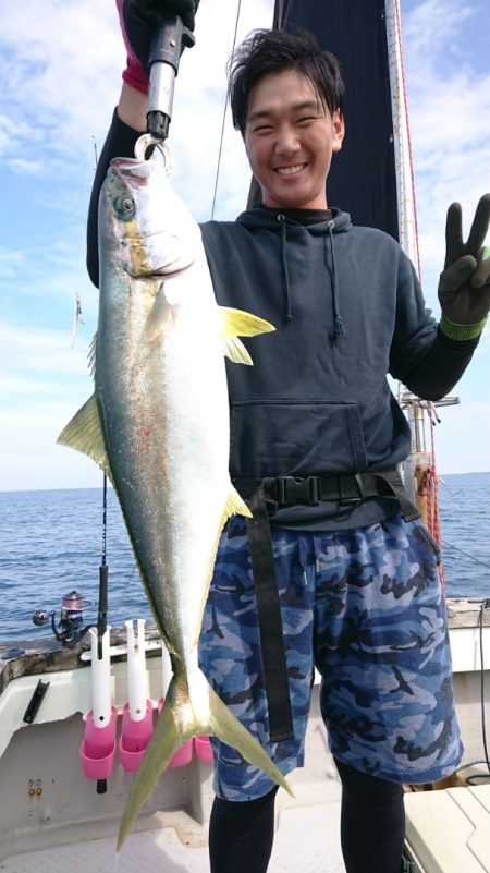 鷹王丸 釣果