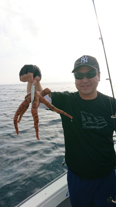 鷹王丸 釣果