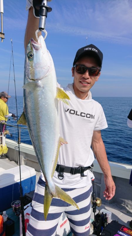 鷹王丸 釣果