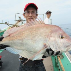 真祐丸 （しんゆうまる） 釣果