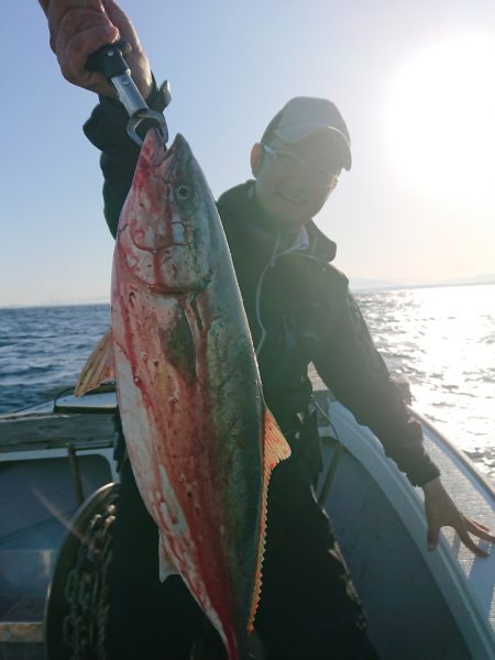 鷹王丸 釣果