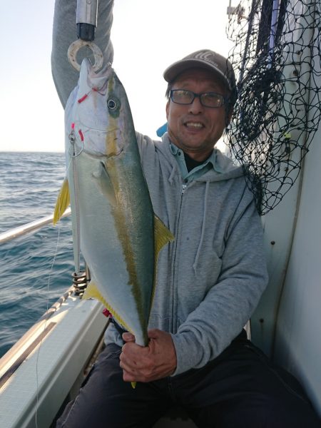 鷹王丸 釣果