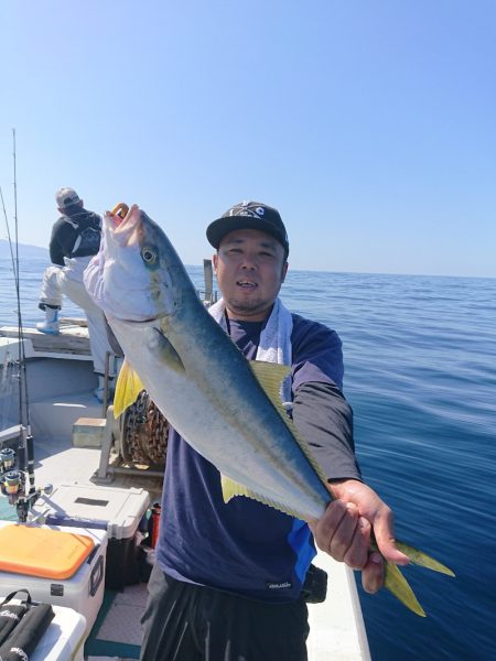 鷹王丸 釣果