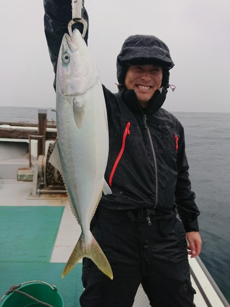 鷹王丸 釣果