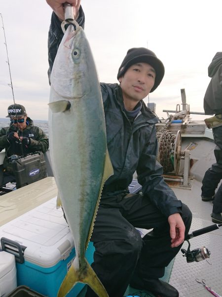 鷹王丸 釣果