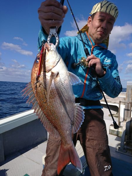 鷹王丸 釣果