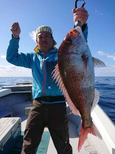 鷹王丸 釣果