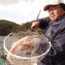 フィッシングレイクたかみや 釣果