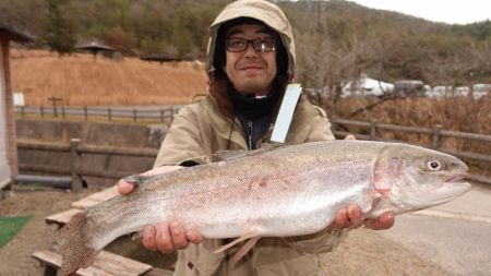 フィッシングレイクたかみや 釣果