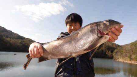 フィッシングレイクたかみや 釣果