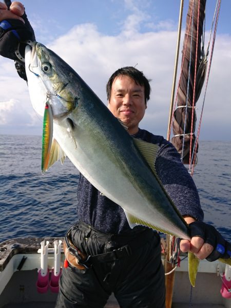 鷹王丸 釣果