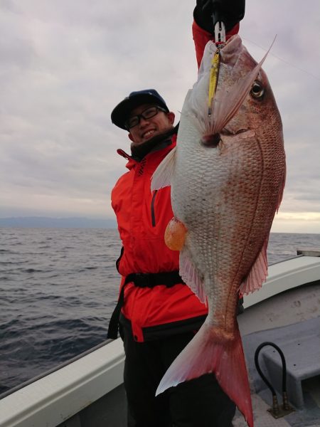 鷹王丸 釣果