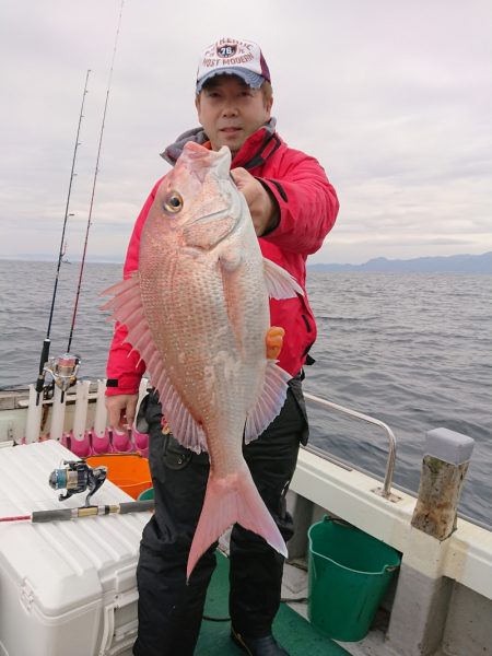 鷹王丸 釣果