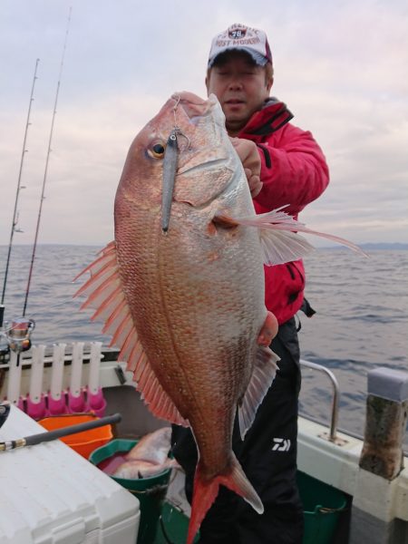 鷹王丸 釣果