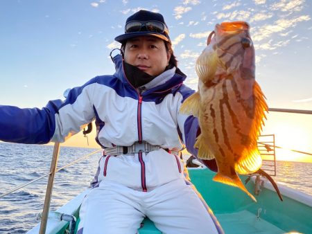 和栄丸 釣果