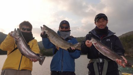 フィッシングレイクたかみや 釣果