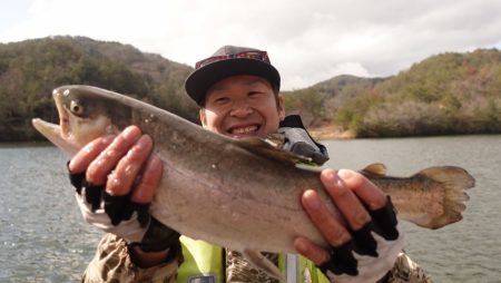 フィッシングレイクたかみや 釣果