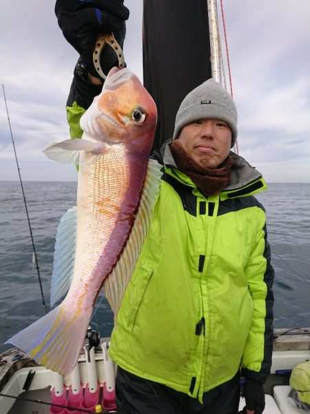 鷹王丸 釣果