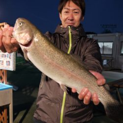 としまえんフィッシングエリア 釣果