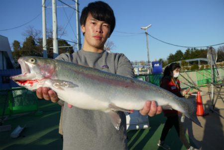 としまえんフィッシングエリア 釣果