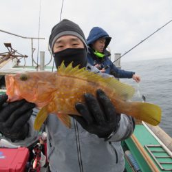 真祐丸 （しんゆうまる） 釣果