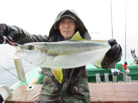 真祐丸 （しんゆうまる） 釣果