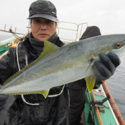 真祐丸 （しんゆうまる） 釣果