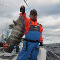 隆星丸 釣果