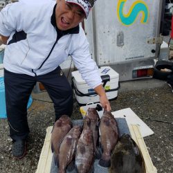 進誠丸 釣果