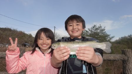 フィッシングレイクたかみや 釣果