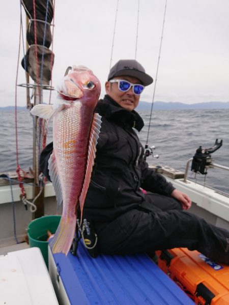 鷹王丸 釣果