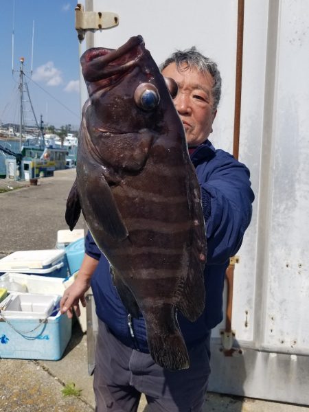 進誠丸 釣果