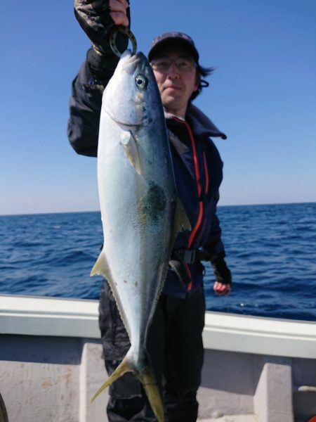 鷹王丸 釣果