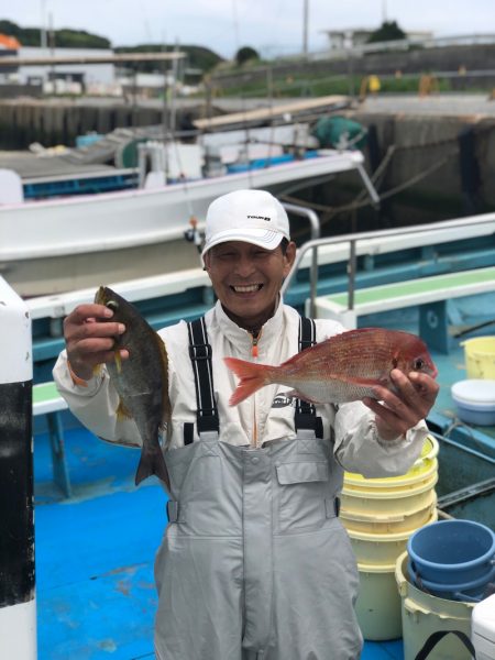 丸万釣船 釣果