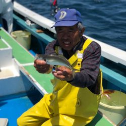 丸万釣船 釣果