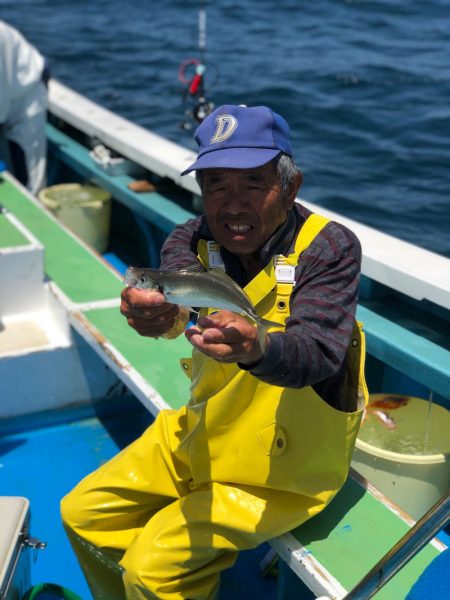 丸万釣船 釣果