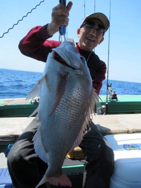 真祐丸 （しんゆうまる） 釣果