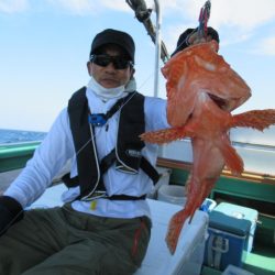 真祐丸 （しんゆうまる） 釣果