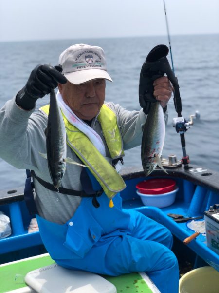 丸万釣船 釣果