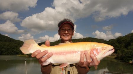 フィッシングレイクたかみや 釣果