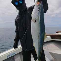 鷹王丸 釣果