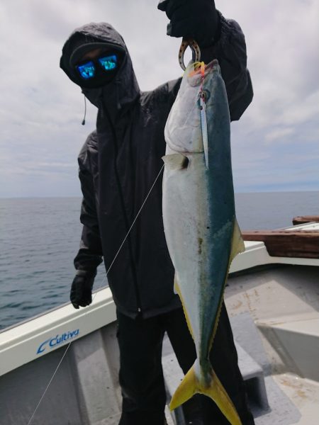 鷹王丸 釣果