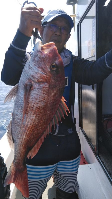 遊漁船 新鋭丸 釣果